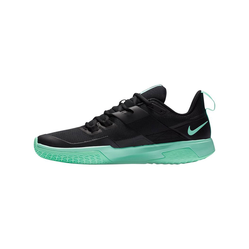 nike vapor lite hc tennis shoe green black white colors lightweight